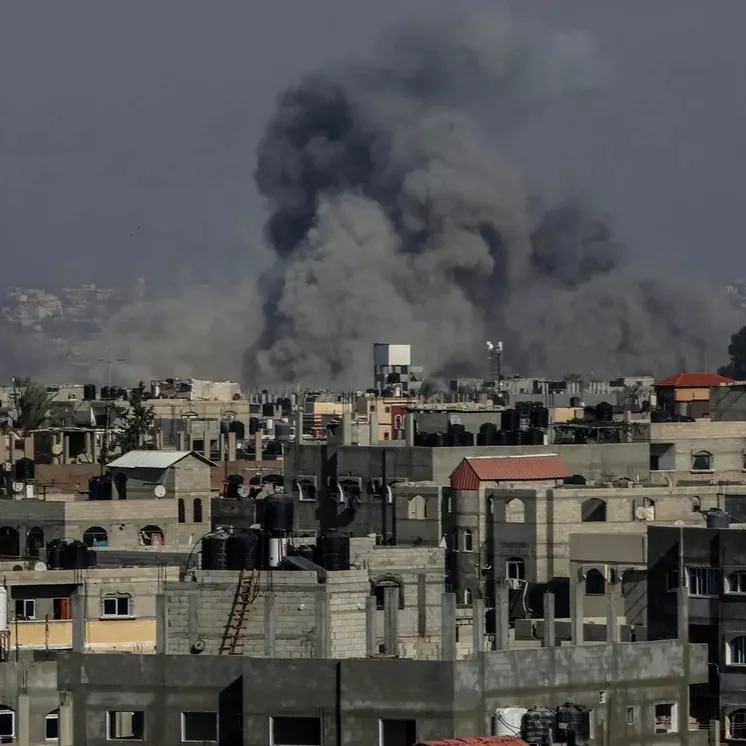 Katil İsrail yine hastane bombaladı