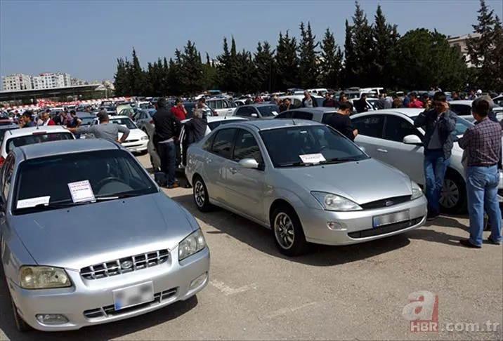 İkinci el araba alacaklar dikkat! Binek ve hafif ticari araçta dikkat çeken rakam! Volkswagen, Renault, Ford, Fiat... 3