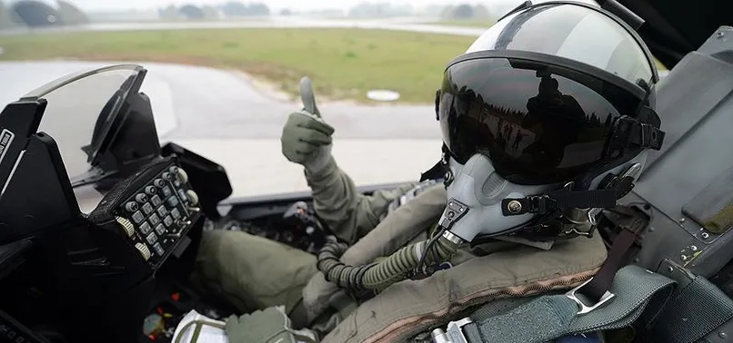 Eski savaş pilotları göreve hazır