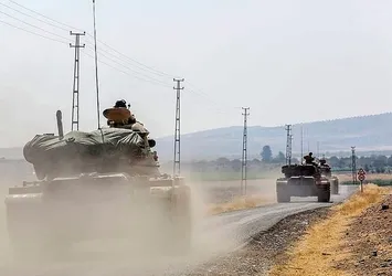 Fırat’ın batısında 300 YPG’li terörist