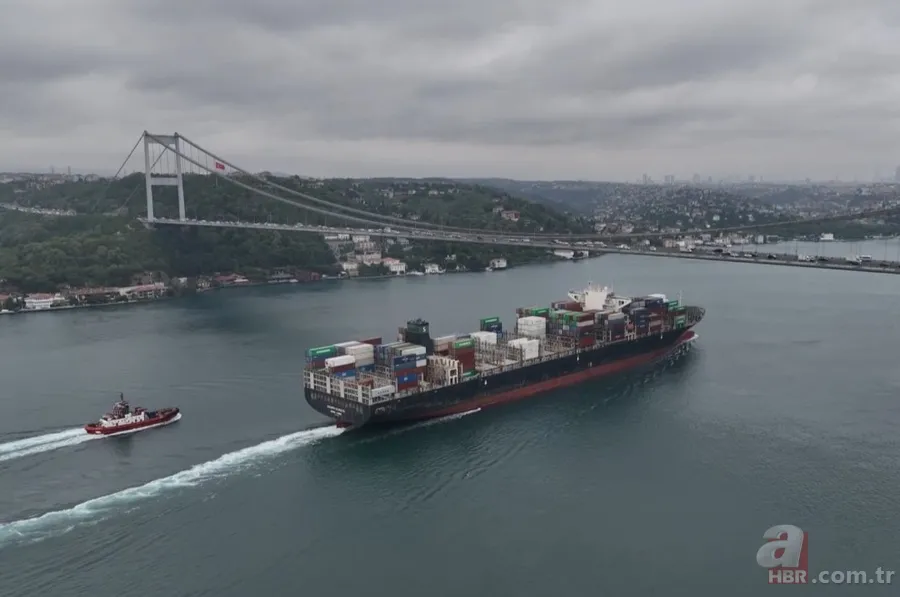 Rusya'sız koridorda ilk gemi! İstanbul Boğazı'ndan geçti 3