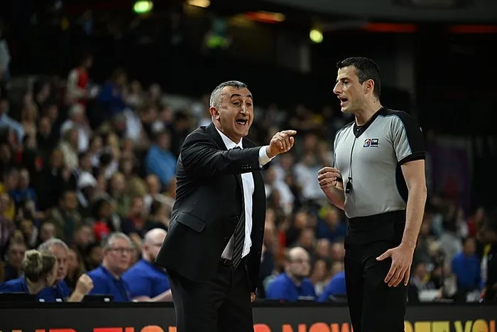 Beşiktaş finalde kaybetti Avrupa ikincisi oldu