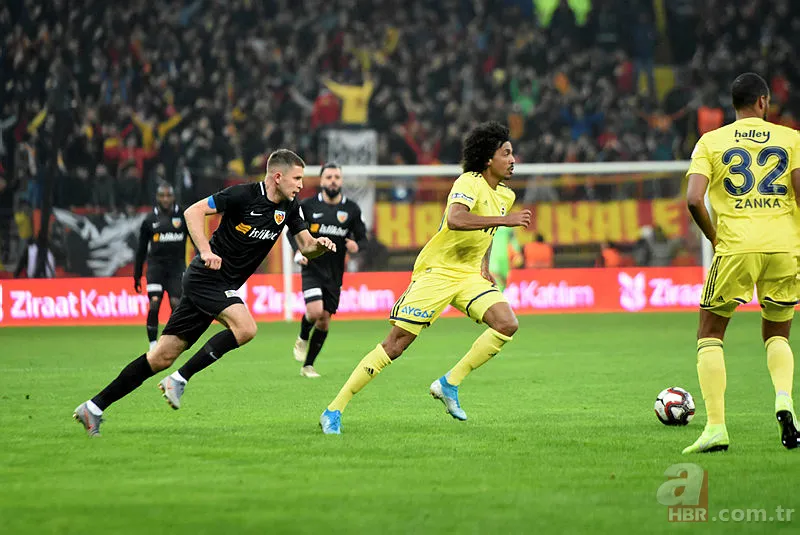 Ersun Yanal'dan önemli değişiklik! İşte Fenerbahçe-Kayserispor maçı ilk 11'i 4