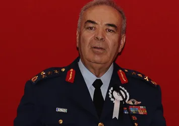 Orgeneral Ünal: Toprağa gömülü uçaklar yok