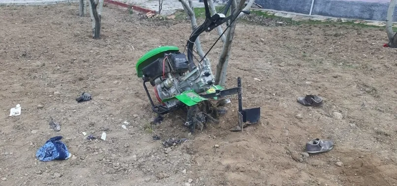 Çapa makinesine ayaklarını kaptırdı