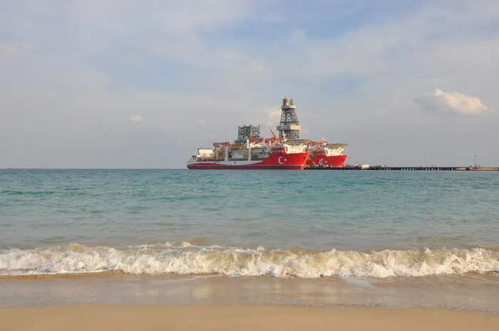 1769576337885.jpg Çağrı Bey sondaj gemisi