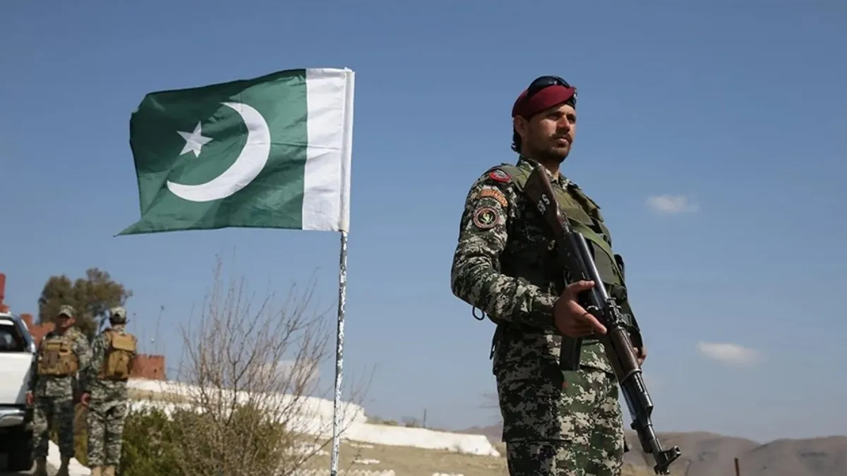 Pakistan'ın Afganistan sınırındaki bölgede intihar saldırısı: 13 asker hayatını kaybetti | Başkan Erdoğan'dan taziye mesajı