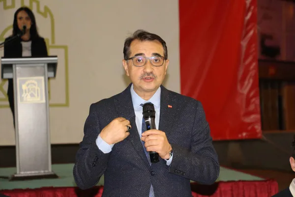 Son dakika: Enerji ve Tabii Kaynaklar Bakanı Fatih Dönmez açıkladı: Elektrikte 100 milyar dolarlık sessiz devrim yaptık