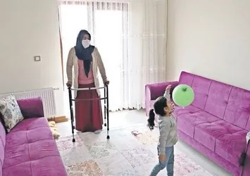Elazığ depreminde yaralanan anne kıza devlet şefkati
