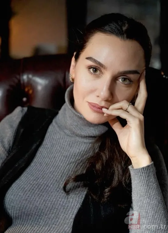 Kuş Uçuşu'nun Lale Kıran'ı Birce Akalay'ın sevgilisi bakın kim çıktı! Yeni aşkı meğer Ezel dizisinin... 2