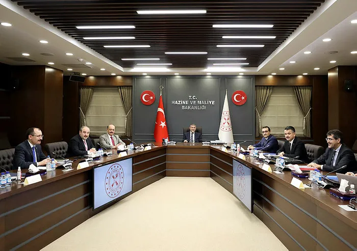 Son dakika: Hazine ve Maliye Bakanı Nureddin Nebati başkanlığında Fiyat İstikrarı Komitesi toplantısı