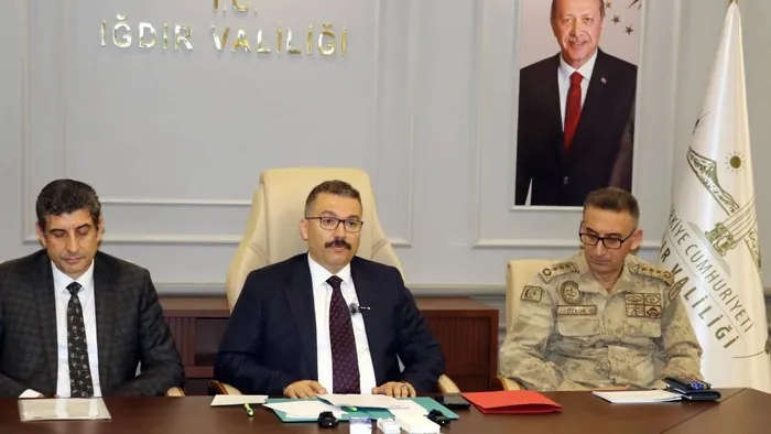 DBP İl Başkanı Mehmet Sekman Başkan Erdoğan’ın fotoğrafını indirme talimatı verdi! Sekman hakkında suç duyurusu...