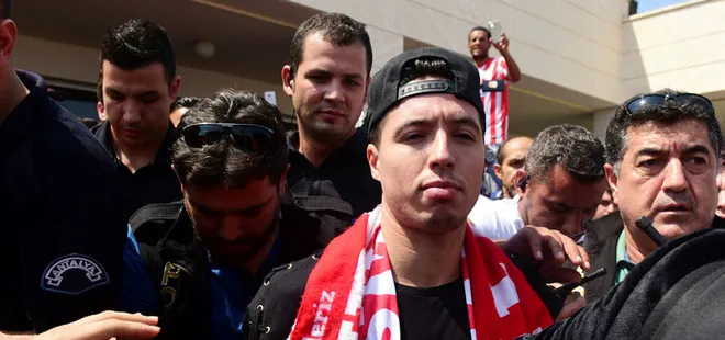 Samir Nasri, Antalyaspor için geldi