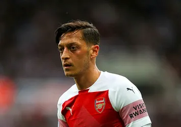 Mesut Özil Twitch'te yayınlara başlıyor