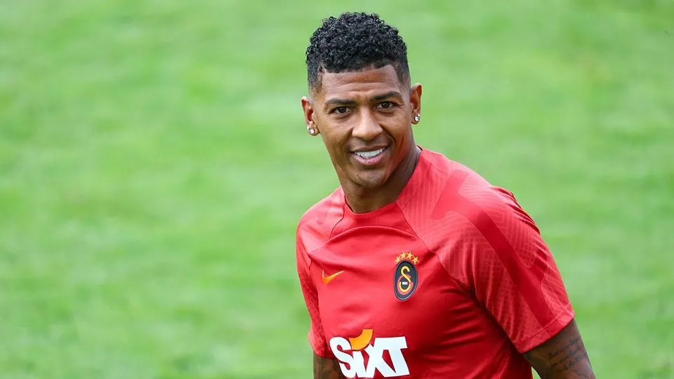 Galatasaray’da Van Aanholt ile yollar ayrıldı! KAP açıklaması geldi