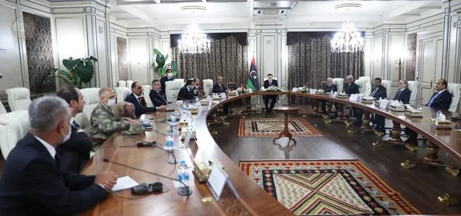 Son dakika: Dışişleri Bakanı Mevlüt Çavuşoğlu, Hazine ve Maliye Bakanı Berat Albayrak ve MİT Başkanı Hakan Fidan Libya’da