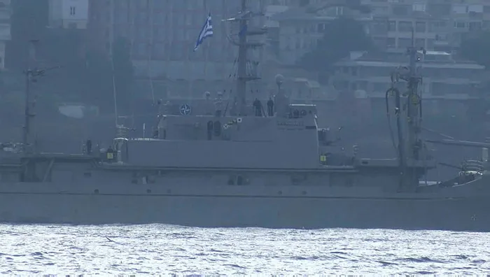 Son dakika: NATO gemileri peş peşe Boğaz'dan geçti - 1