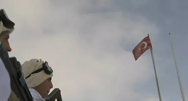 Türk askeri dondurucu soğukta görev başında! Eksi 25 derecede vatan nöbeti - 4
