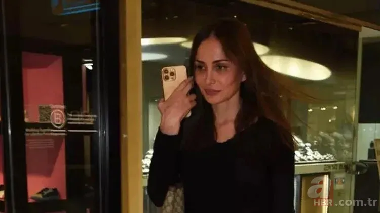 Azra Akın fena yakalandı! Makyajsız hali olay oldu! “Sen de yaşlanmışsın” 17