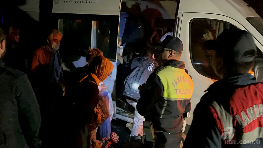 Son dakika! Eskişehir'de yolcu otobüsü ile traktör çarpıştı! Feci kazada yaralılar var 5