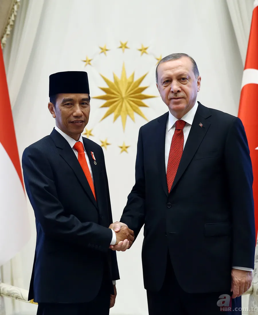 Erdoğan ve Widodo, Külliye'nin balkonunda özçekim yaptı 12