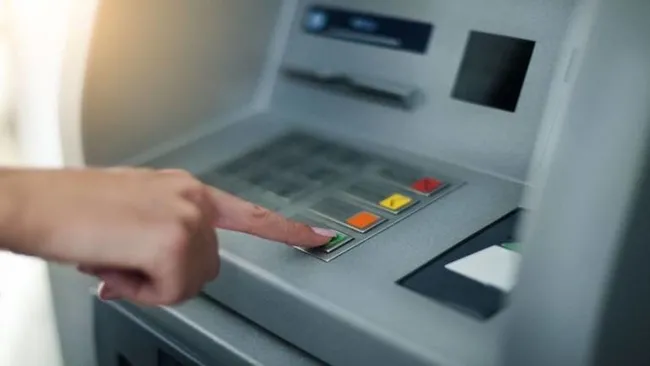 ATM farelerinden yeni taktik! Para sıkıştı bahanesiyle bankaları dolandırıyorlar - 1