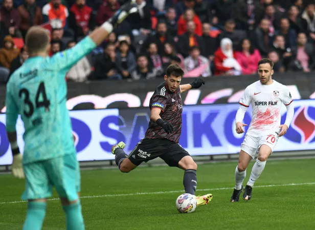 besiktas-gaziantep-fk-canli-izle-30-ekim-pazartesi-bjk-gaziantep-fk-maci-sifresiz-tamami-kesintisiz-yuksek-kal-1698679015777.jpg Beşiktaş-Gaziantep FK Maç Özeti | 30 Ekim Pazartesi BJK-Gaziantep FK maçı kaç kaç bitti? - 5