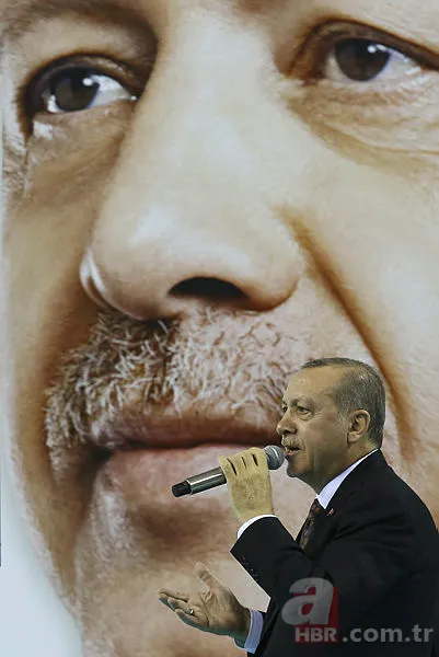 Cumhurbaşkanı Erdoğan, 105 yaşındaki Fikriye ninenin elini öptü 13