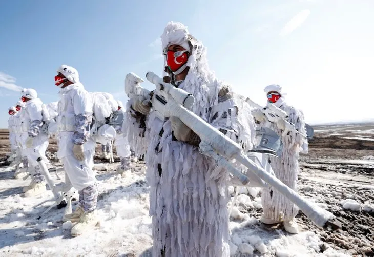 Son dakika: Kars kış tatbikatı 2021 | Mehmetçik zorlu şartlarda hünerlerini gösterdi! Heyecan veren görüntüler