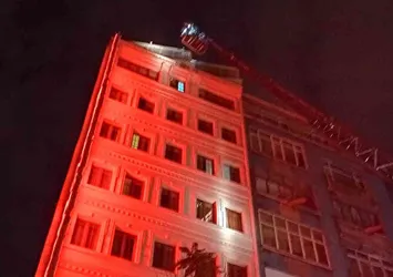 Son dakika: Şişli’de yangın paniği: Otelde konaklayanlar hızla tahliye edildi