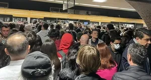 Üsküdar’da metro arızası! Seferler aksadı
