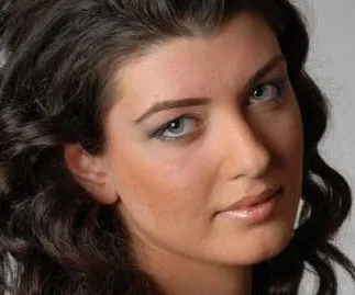 Ebru Gundes In Sadece Kaslarini Aldirmak Icin Odedigi Para Dudak Ucuklatti