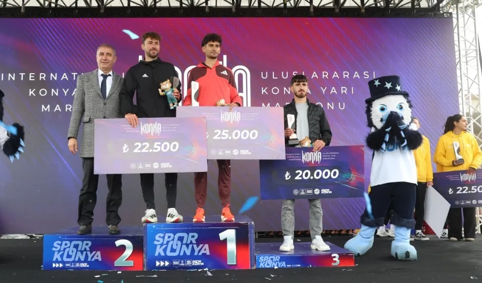 5-uluslararasi-konya-yari-maratonunda-dunyanin-ritmi-konyada-atti-1777810386826.jpeg 5. Uluslararası Konya Yarı Maratonu’nda dünyanın ritmi Konya’da attı - 1