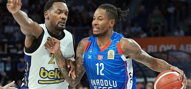 Fenerbahçe final serisi ilk maçında A. Efes’i 85-74 mağlup etti