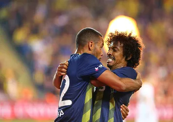 Luiz Gustavo'dan dikkat çeken açıklama: İstanbul'da rahatım