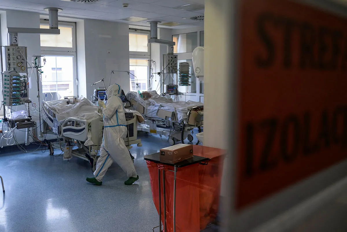 Polonya'da koronavirüs vaka sayıları 2 milyonu aştı! 3’üncü ulusal karantina başlıyor