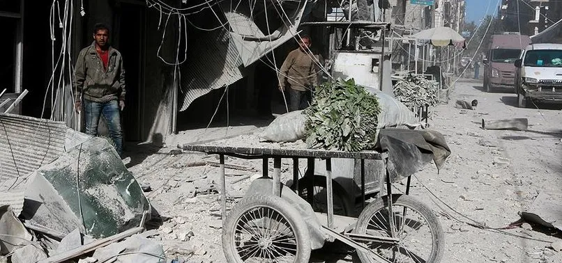 Halep'te pazar yerine hava saldırısı 10 ölü Halep'te pazar yerine hava saldırısı 10 ölü