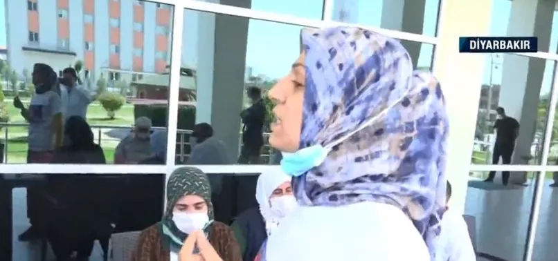Diyarbakır’da evlat nöbeti tutan ailelerden CHP’li vekile tepki: Biz çocuklarımızı isterken siz HDP ile hareket ettiniz