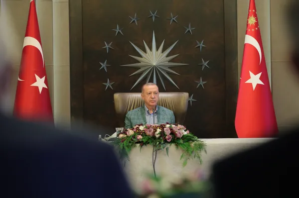 son-dakika-baskan-erdogan-istanbulda-bosnak-sivil-toplum-kuruluslarinin-temsilcilerini-kabul-etti-1636293962801.jpg Son dakika: Başkan Erdoğan İstanbul'da | Boşnak sivil toplum kuruluşlarının temsilcilerini kabul etti - 4