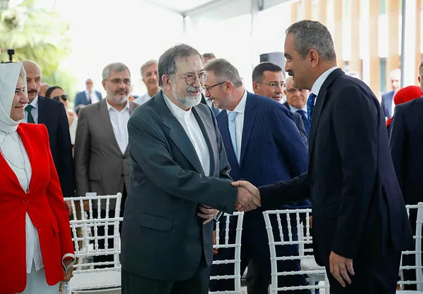 Milli Eğitim Bakanı Mahmut Özer’den müfredat açıklaması! Yeni ders mi geliyor?