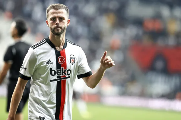Beşiktaş'a kötü haber! İşte Miralem Pjanic'in yeni adresi - 3