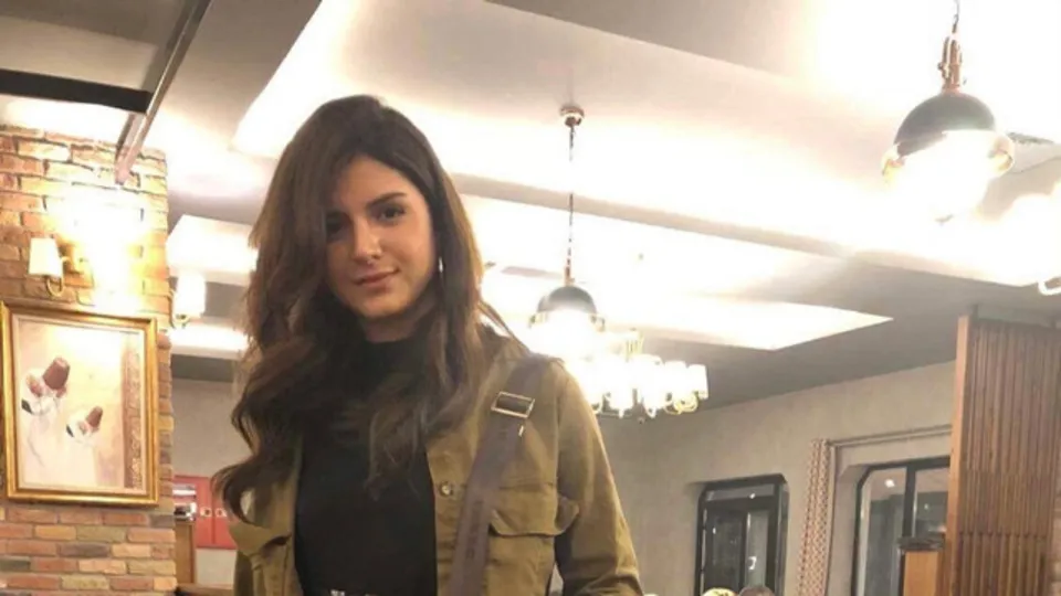 Genç öğretmenden geriye sadece fotoğraflar kaldı! Depremden 12 gün önce 25 yaşına girmişti | En büyük hayali ise...