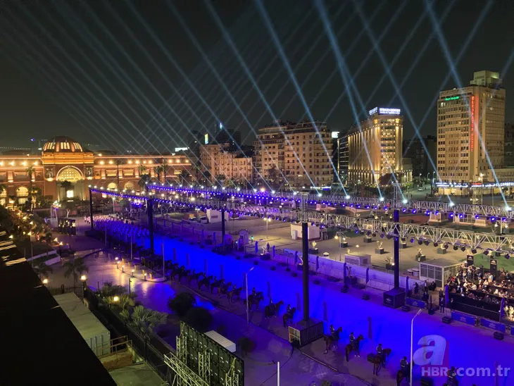 Dünyanın gözü bu törendeydi! 18 kral 4 kraliçe böyle taşındı