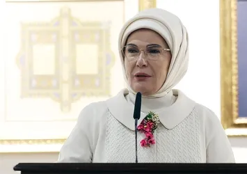 Emine Erdoğan'dan Berat Kandili mesajı!