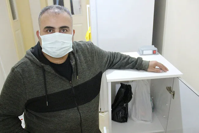Afyonkarahisar'da inanılmaz olay! Evini laboratuvara çevirip koronavirüse savaş açtı - 4