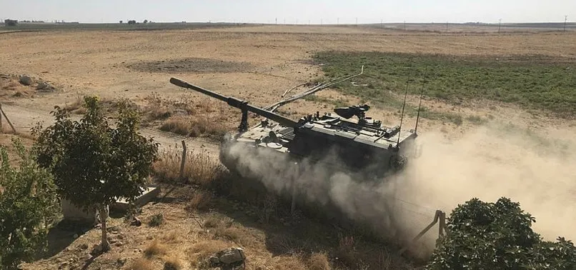 Barış Pınarı Harekatı'nda ikinci gün! Dumanlar yükseliyor, çatışma sesleri...