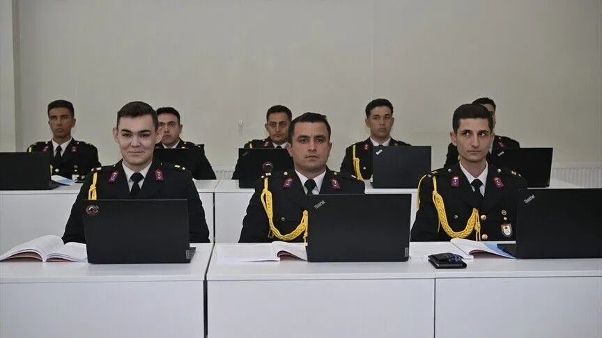 Adayların başarı sıralaması, branşa göre belirlenen puanlama sistemi üzerinden hesaplanacak. (AA)