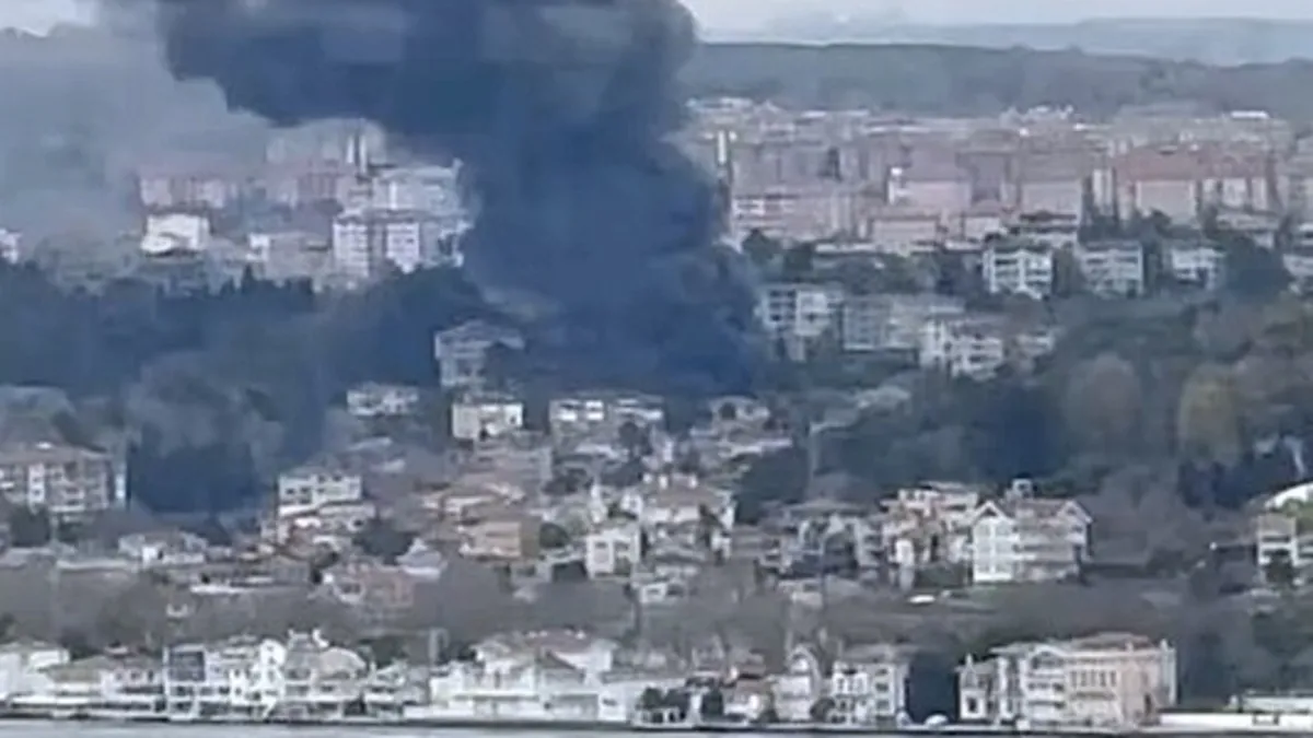 Sarıyer'de iş yerinde yangın! Dumanlar gökyüzünü kapladı