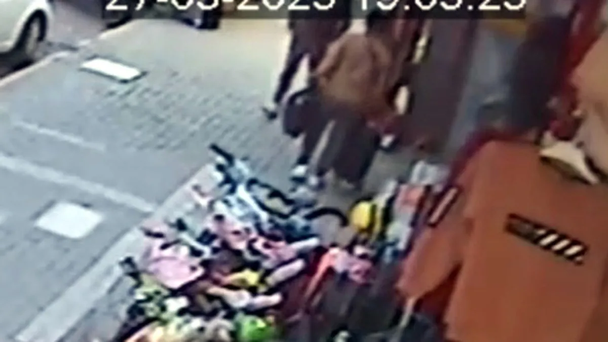 Avcılar'da valiz hırsızlığı kamerada