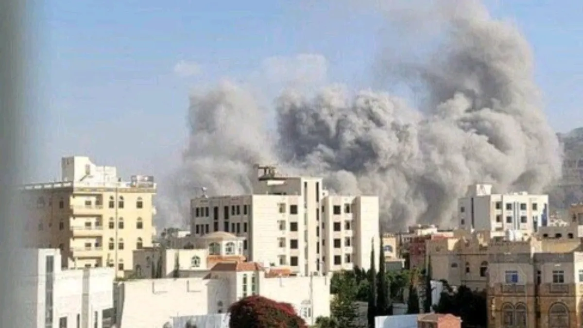 Katliamcı İsrail ordusu Yemen'in başkenti Sana'yı vurdu